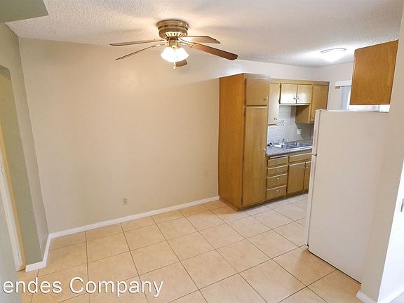 4th image of 4419 Montalvo St #10