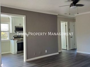 423 Clinton Ave #4, Roseville, CA 95678
