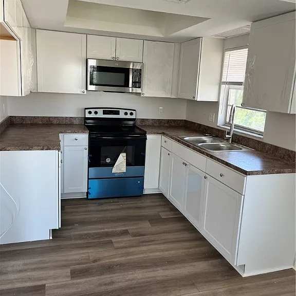 1801 Kent Dr — Photo 2