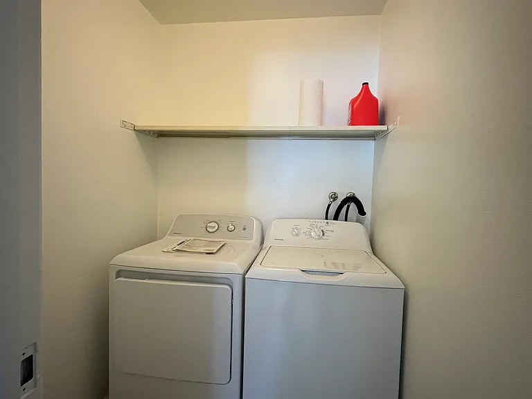 8555 Fairmount Dr #J107 — Photo 24