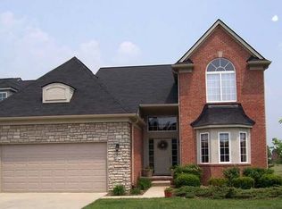 47880 Vistas Circle Dr S #61, Canton, MI 48188