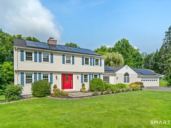 28 Oak Grove Road, Brookfield, CT 06804