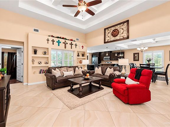 4th image of 3600 N 42nd St