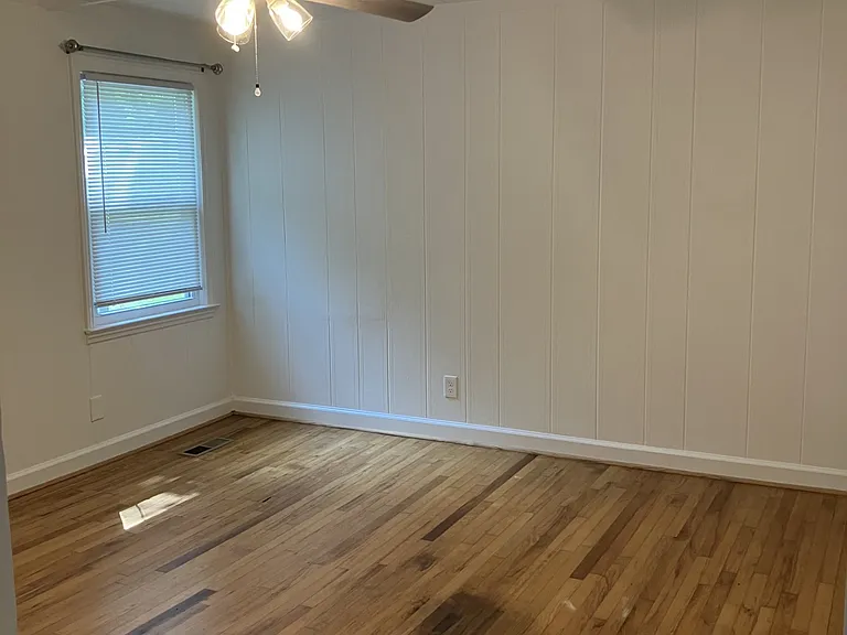 6836 Robin Dr — Photo 25