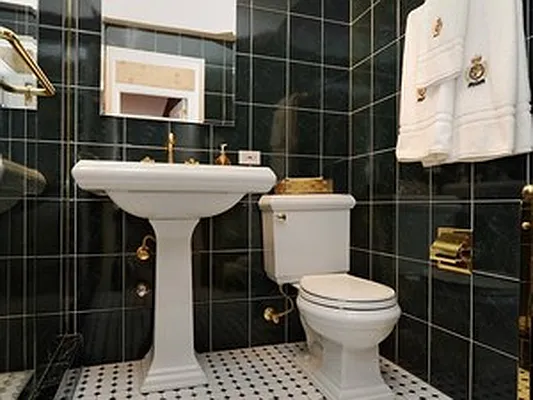 Sold by Corcoran | media 15