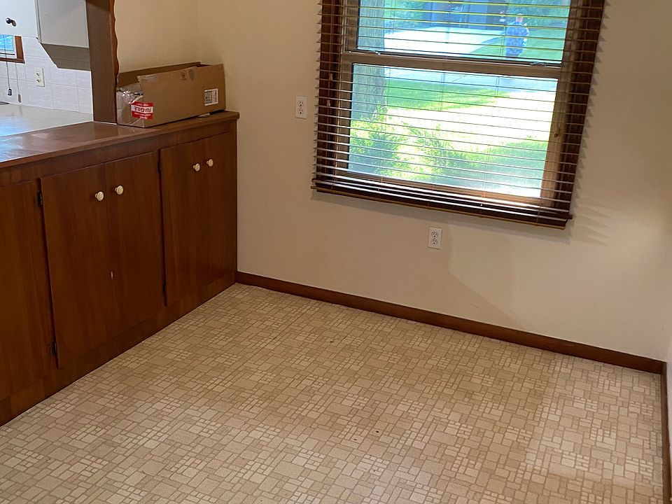 Small Dining Room Off Living Room and Kitchen