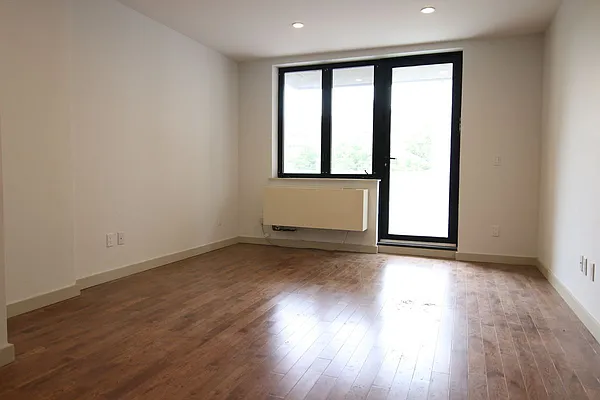 Rented by Target Realty Group | media 16