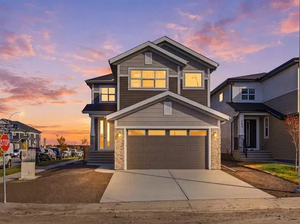 259 W Kinniburgh Loop, Chestermere, AB T1X 2S7