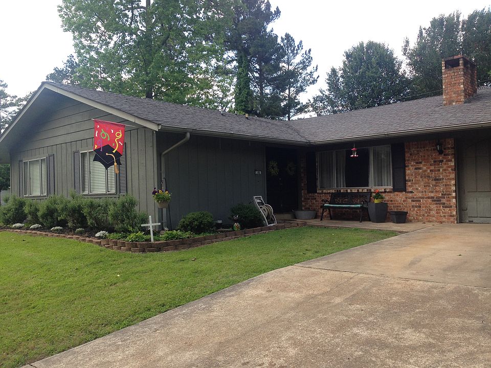 1st image of 146 Marcone Dr