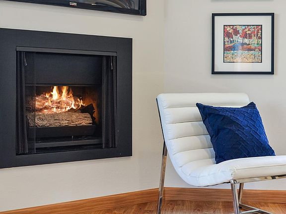 3rd image of 1201 Bayswater Ave
