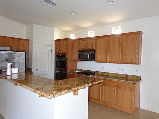 3rd image of 18626 W North Ln