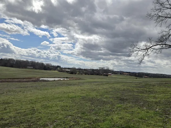 Niles Ferry Rd, Madisonville, TN 37354