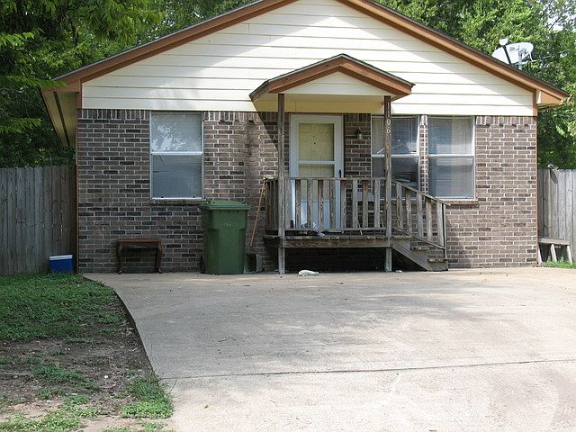 2nd image of 1106 Dale St