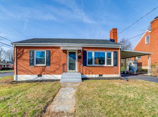 4404 Hazelridge Rd NW, Roanoke, VA 24012