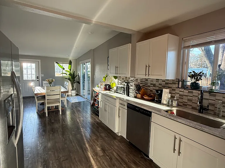 601 Meade St — Photo 10