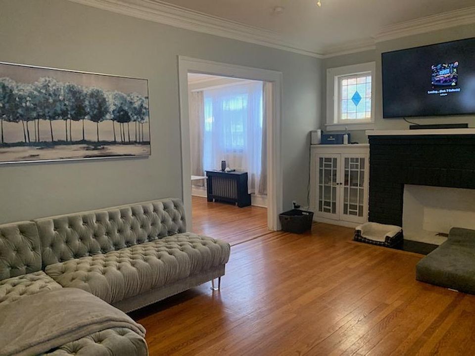 1st image of 36 Courter Ave Floor 2