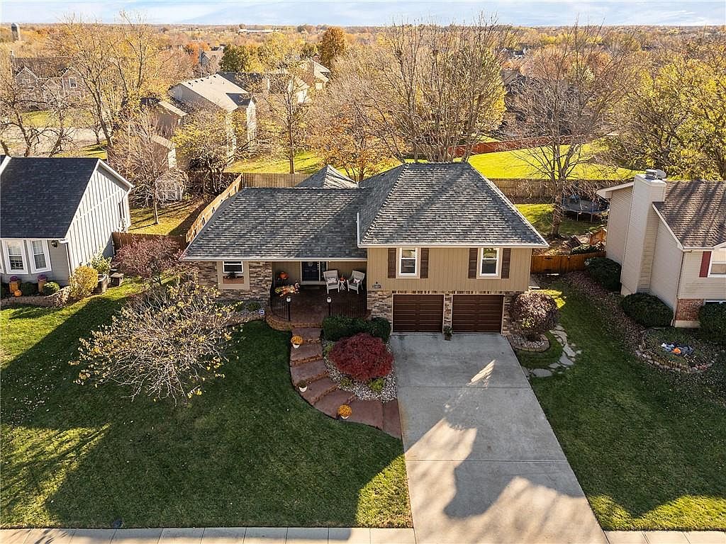 クロード・モネ、GARDEN HOUSE ON THE BANKS OF THE Andruw Jones' massive Gwinnett home now selling for just $3.5M