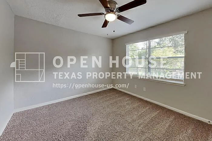 14922 Spring Lake Dr — Photo 16