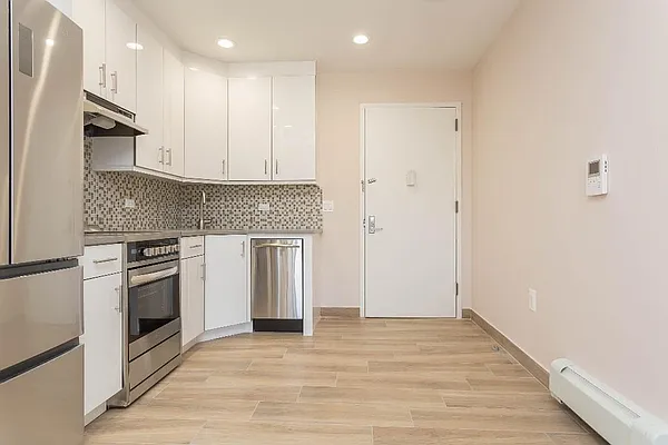 Rented by Astoria NY Condos | media 31