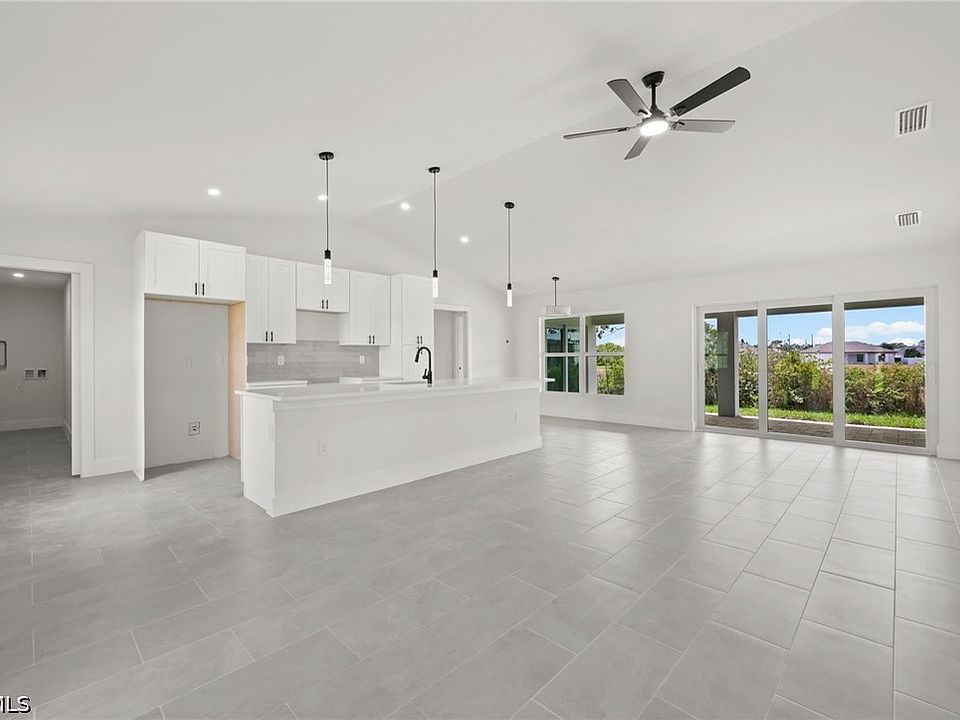 1st image of 4446 Connection Ave