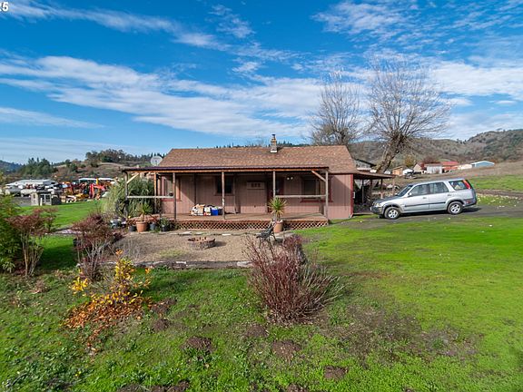 3rd image of 168 Breezy Ln