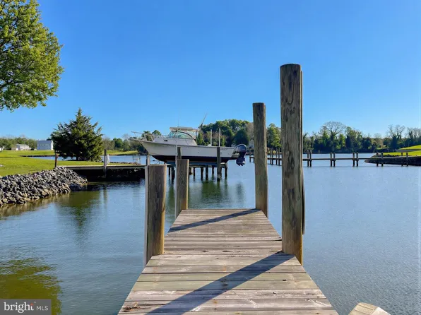 610 Rolling Hills Rd, Solomons, MD 20688