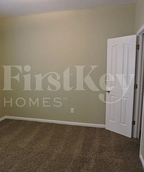 1177 Travers Ln — Photo 6