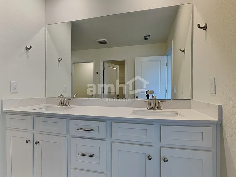 1768 Meadowgrove Ave — Photo 10