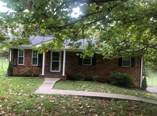 2631 Randall Rd, Strawberry Plains, TN 37871