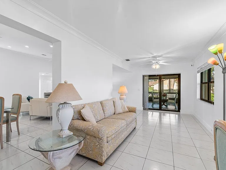 5605 Forest Oaks Ter — Photo 9