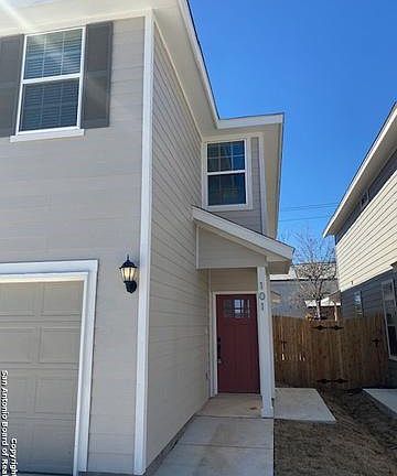 3rd image of 2415 Lynwood Bnd #101
