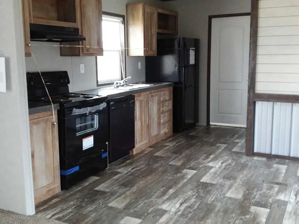 503 W Lower Line St #40