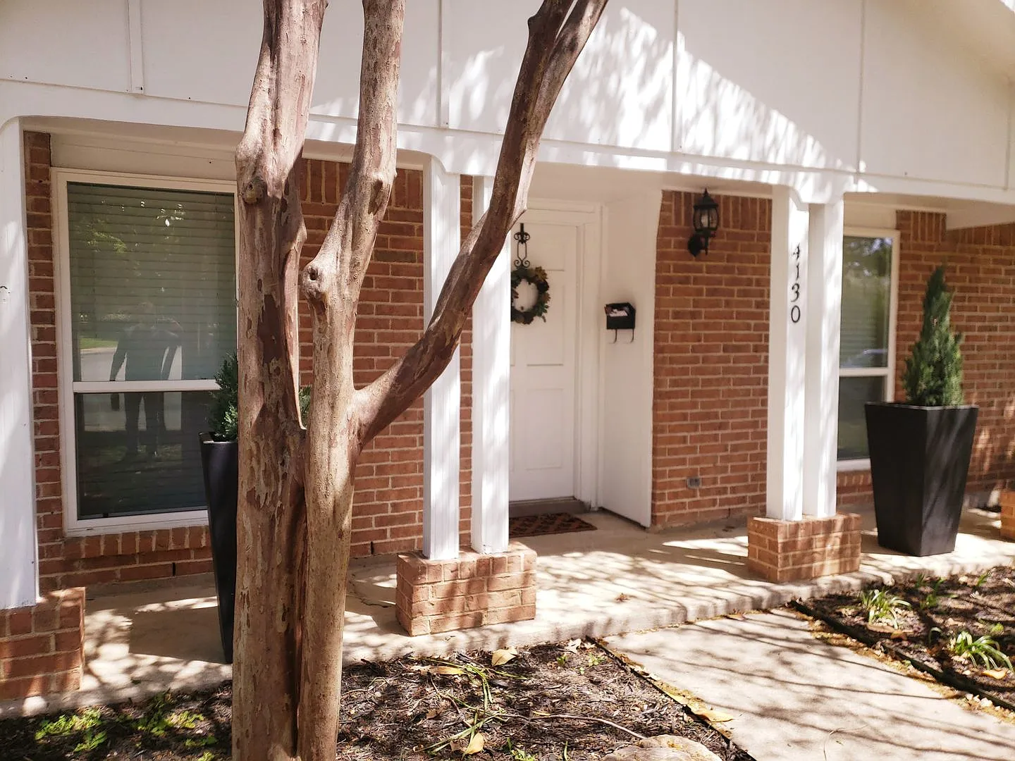 4 Bedroom, 2.1 Baths, in Lakewood — Photo 2