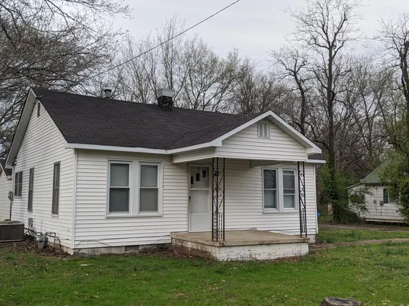 43 Poplar Ave, Mc Kenzie, TN 38201