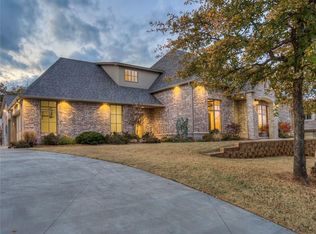 2801 Woodland Creek Dr, Edmond, OK 73034