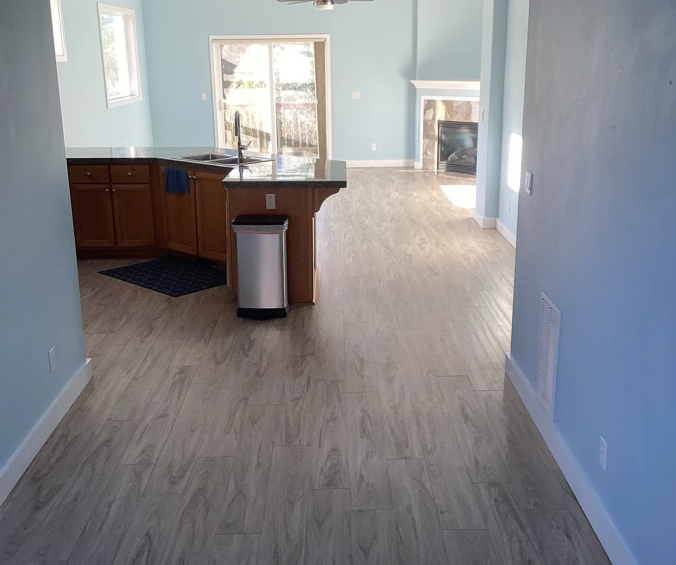475 Southeast 35th Street - F-29 — Photo 4
