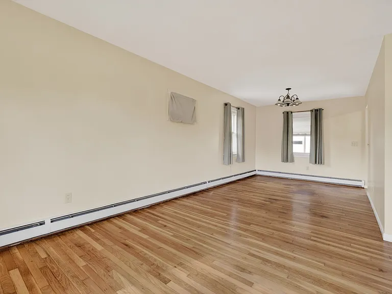 121 Cherry Hill Rd — Photo 20