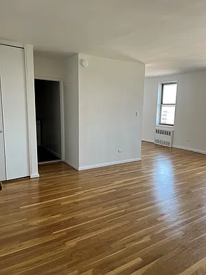 Rented by NYC Empire Realty Inc | media 1