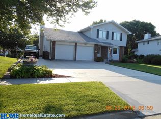 3231 Fox Hollow Rd, Lincoln, NE 68506