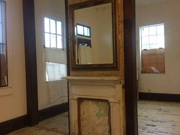 4th image of 2612 Orleans Ave