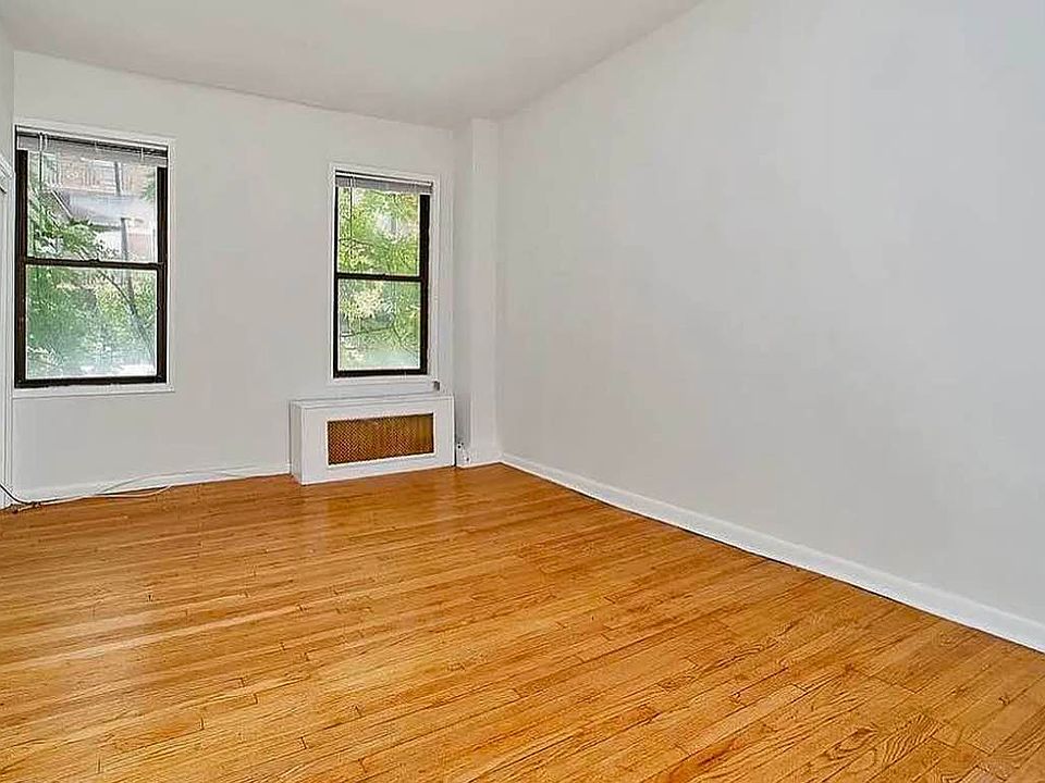 2nd image of 212 E 26th St #2C