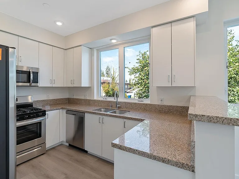 14228 Delano St #0 — Photo 12