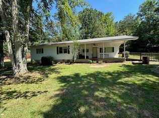 7 Jottings Dr, Toccoa, GA 30577