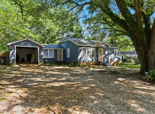 717 Garden Dr, Laurel, MS 39440