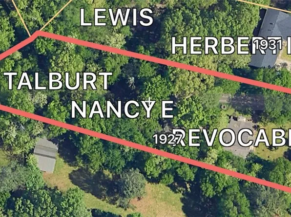 1927 N Old Wire Rd, Fayetteville, AR 72703