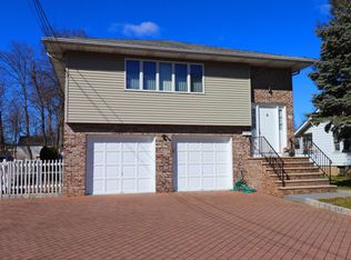 135 Cedar Ave, Hawthorne, NJ 07506
