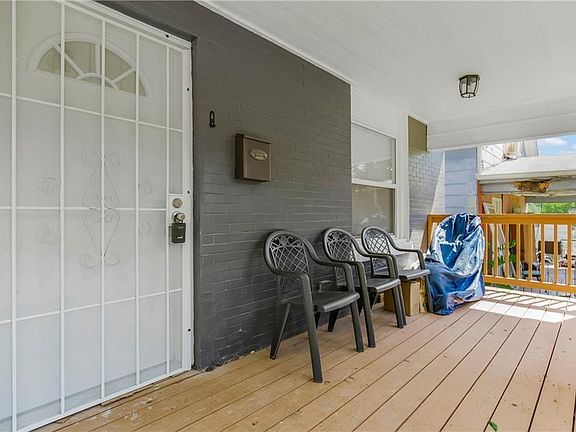 2nd image of 724 Stewart Ave