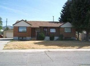 449 Canyon Cir, Tooele, UT 84074