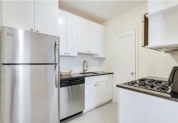 Rented by Highline Residential | media 3