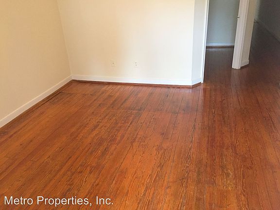 4th image of 3141 Ellwood Ave APT B